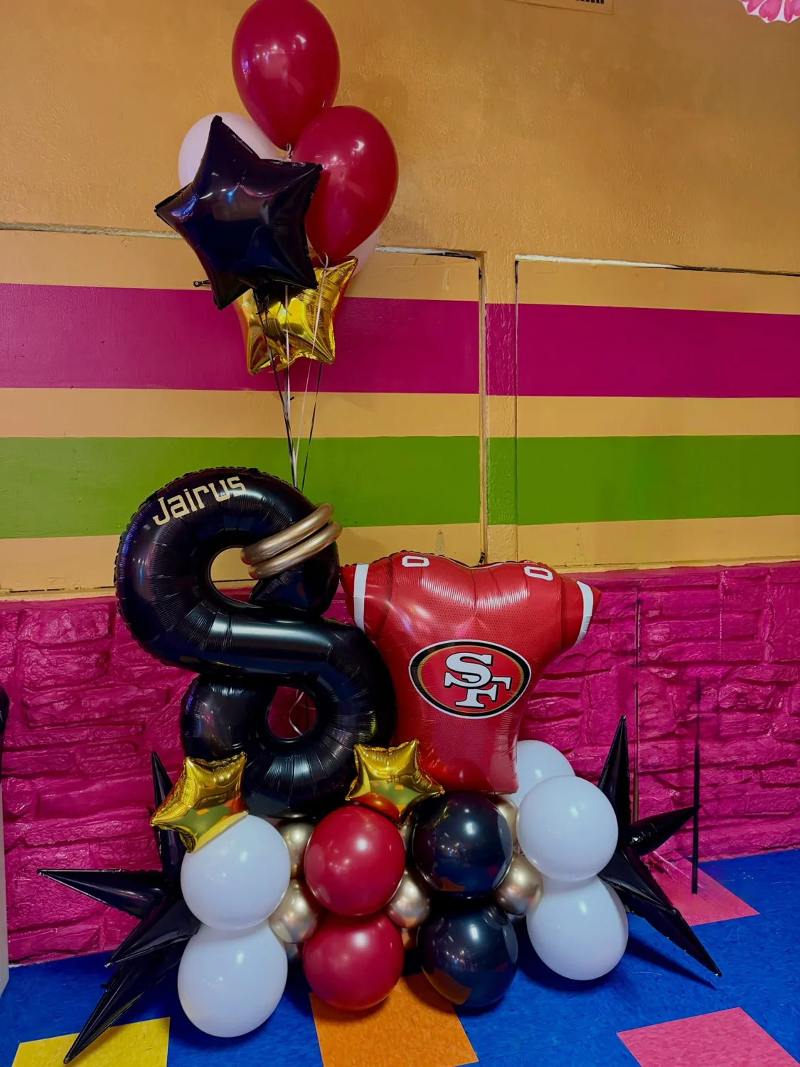 Custom sports birthday balloon arrangement